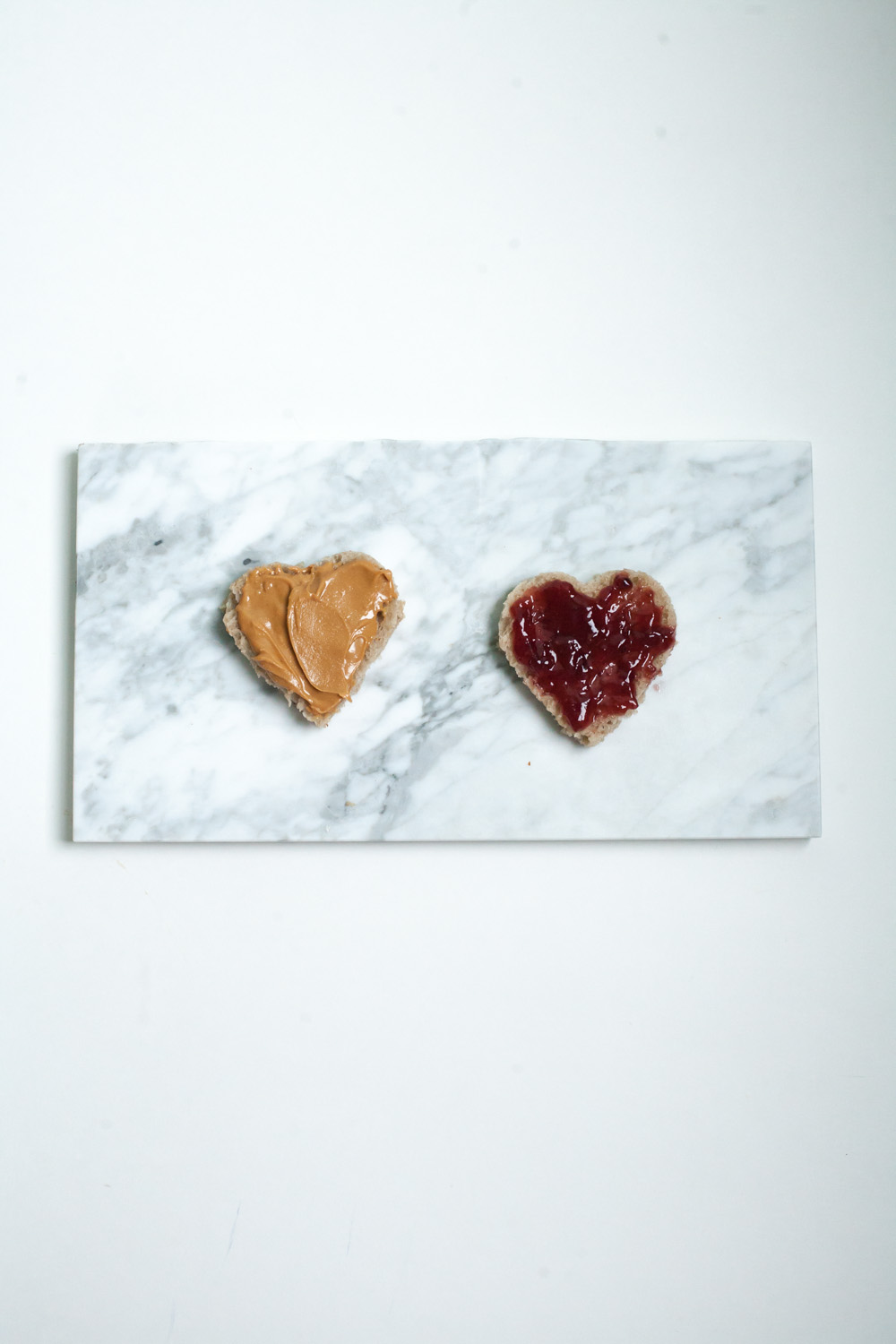 PB + J Valentine food ideas in heart shapes / Go Eat Your Bread with Joy